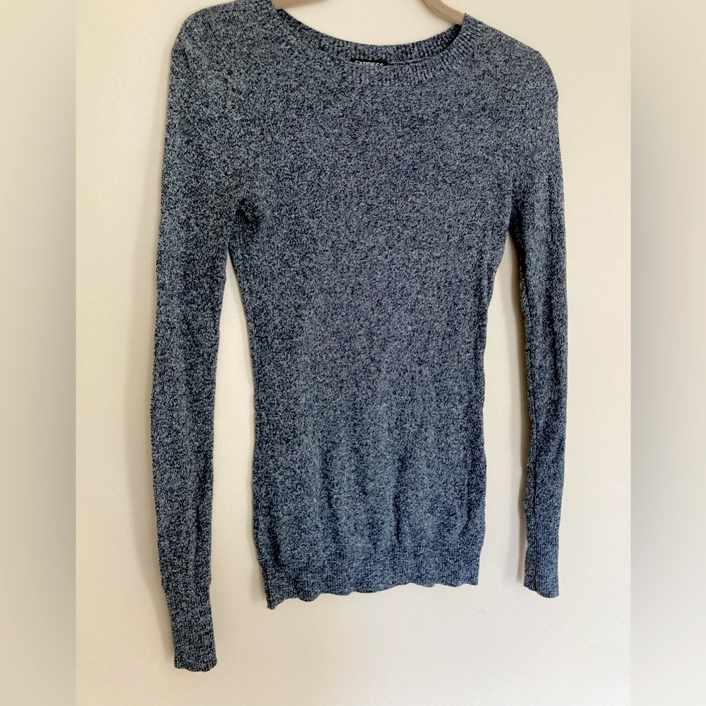 Express women’s long sleeve shirt size small - never worn!
